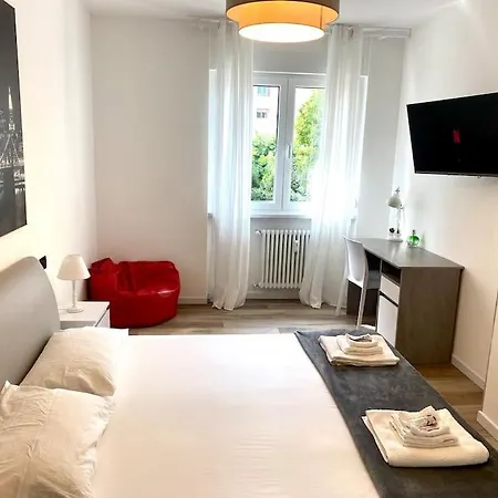 10min From Center, 3 Bedroom With Balcony * Trento