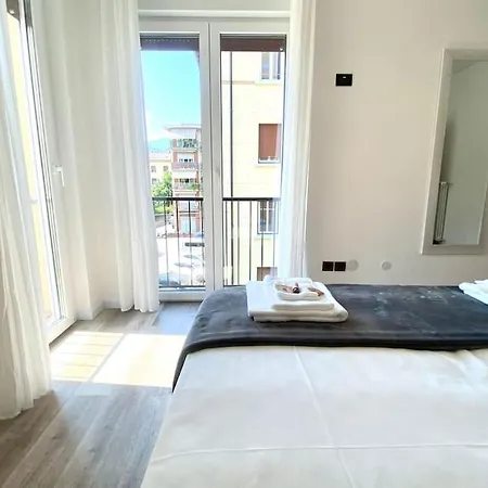 10min From Center, 3 Bedroom With Balcony Apartment *